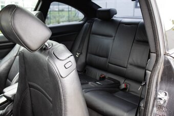 BMW Rad 3 Coupé 335 i A/T - 9