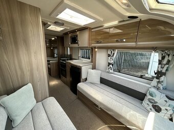 Obytný karavan Hobby Prestige 720 UKFe - 9