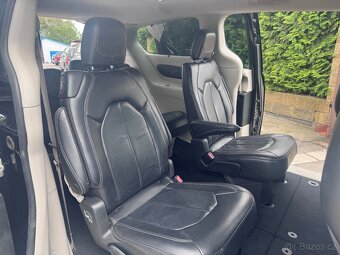 Chrysler Pacifica 3,6 L RU RADAR ADAPTTEMP 2022 - 9