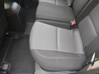 HYUNDAI i30 1.4 CVVT EUROPE PLUS - 9