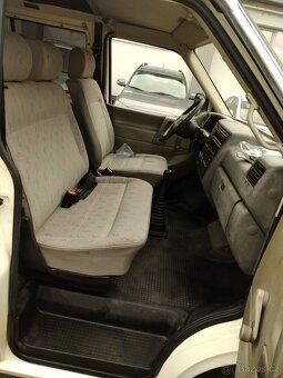 VW TRANSPORTER T4 2,5TDi 75KW 9míst - 9