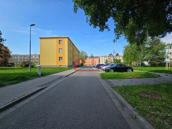Pronájem, byt 3+1 Hodonín, Skácelova, balkon, 2 sklepy, CP 6 - 9