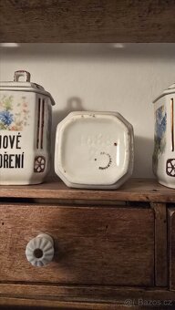 Porcelánové secesní kořenky - 9