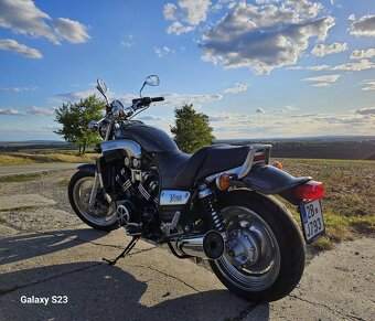 Yamaha V-MAX 1200 - 9