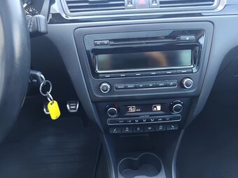 Škoda Rapid 1.2 Tsi 6 Kvalt panorama xenon 138150 km - 9