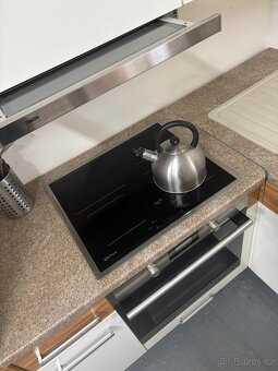 Kuchyně MELODI ve dvou barvách - 9