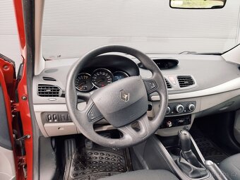 Renault Megane III, 1.6 16V 74kw, 1.MAJ. bez koroze, 2x kola - 9