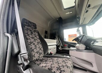 Scania R450 6x2 - hákový nosič kontejnerů - 9