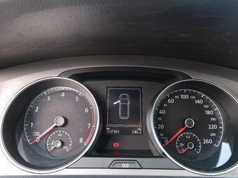 Volkswagen Golf 1.2TSi,81kW,NovéČR,tažné,tempomat - 9