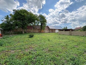 Prodej stavebního pozemku o velikosti 1722 m2 - 9