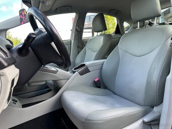 Toyota Prius 1.8 2013 hybrid - 9