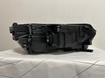 Octavia 4 lift světlo - 9