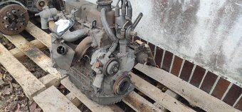 Motor škoda 125l - 9