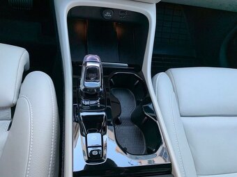 XC40 T5 2.0 182kW  4x4 Inscription AT8 - 9