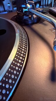 Technics 1210 MK2 - 9