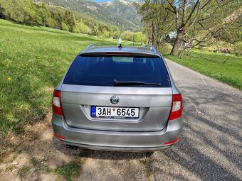 Škoda Superb combi 2,0 TDI 125kw 4x4 manuál r.v.2013 - 9