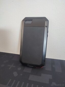 Odolný kryt Gorilla Glass pro iPhone 5/5S/5SE, 6/6s, X - 9