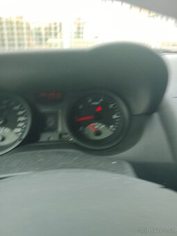 Prodám Renault Megane coupe 14 benzín rok 2005 - 9