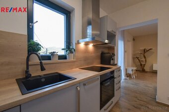 Prodej rodinného domu 5+1 s výhledem – Vaňov, Ústí nad Labem - 9