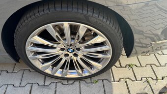 BMW 730d xDrive - 9