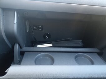 Volkswagen Touran 2012, 1.6 TDI - 9