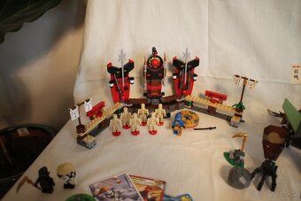 LEGO Ninjago 2011 - 3 sety + minifigurky a příslušenství - 9