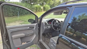VW Touran 1.9TDI, 77KW, 2007 - 9