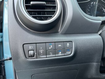 Hyundai Kona electr. 64kWh,150KW,SOH100%,vč.DPH,Navi,Keyfree - 9