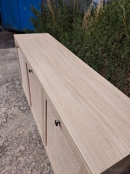 Nová komoda Calasetta délka 150 cm - 9