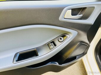HYUNDAI i 20 1.2 i BENZÍN 55 kW NAJETO JEN 49 TIS KM - 9