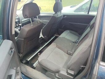 Opel Zafira CNG ,2.0. 2011 - 9