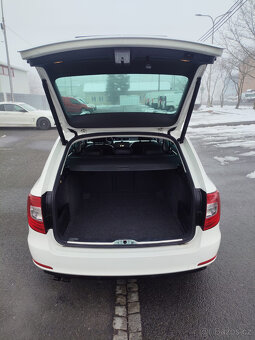 Superb 2 face 4x4 2.0TDI 125kw DSG webasto naj.179tis - 9