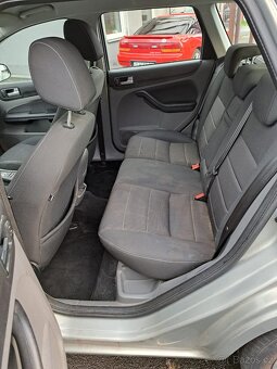 Ford Focus 1.6 benzín 74kW - 9