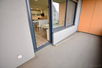 Pronájem bytu 1+kk, Slavonínská, Olomouc, 15 500 Kč/měs, 41  - 9