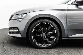 Škoda Superb 2.0 TDi Sportline - 9