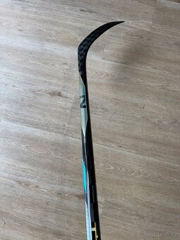 Hokejka Bauer NEXUS TRACER, levá, P28, flex 87 a 102 - 9