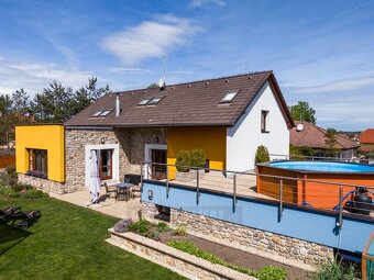 Prodej rodinný dům, 261 m2 - Dubné - 9