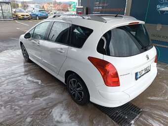 Peugeot 308 SW,r.v.2014, pěkný stav - 9