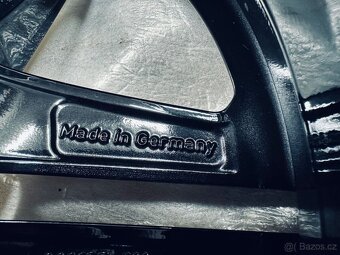 TOP letní kola Mercedes CLS R19 AMG originál - 9