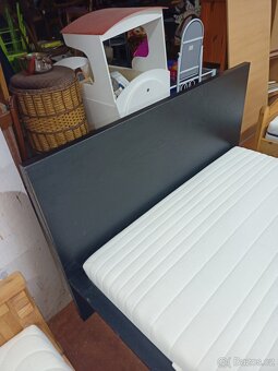 Prodám hezké letiště IKEA MALM 140 x 200 cm - 9