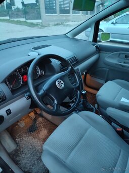 Volkswagen Sharan - 9