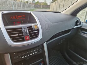 Peugeot 207 1.4 benzin - panorama - naj. 89000 km - 9
