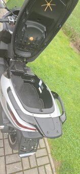 Piaggio MP3 300 ie ABS - 9