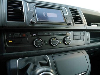 VW Multivan T6 2.0TDI 110kW 2016 Nez.topení Tažné LED světla - 9