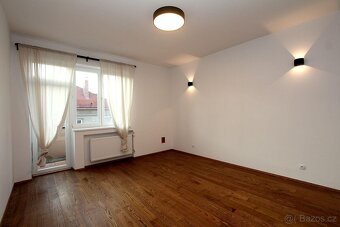 Pronájem zrekonstruovaného bytu 3+kk v centru Pardubic - 9