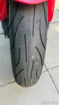Honda CBR600f - 9