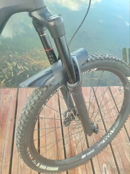 Prodám celoodpružené enduro XL Canyon Strive CF - 9
