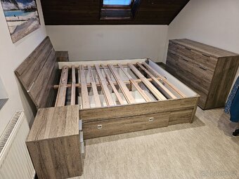Postel komoda a noční stolky - 9