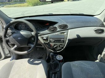 Ford Focus - 9