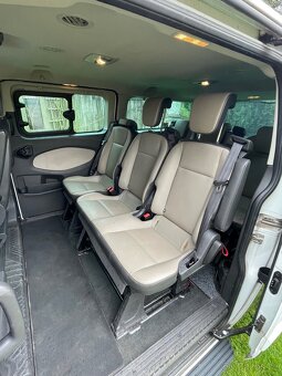 Ford Tourneo Custom 2.2TDCi 114kW ve výbavě TITANIUM 8.míst - 9